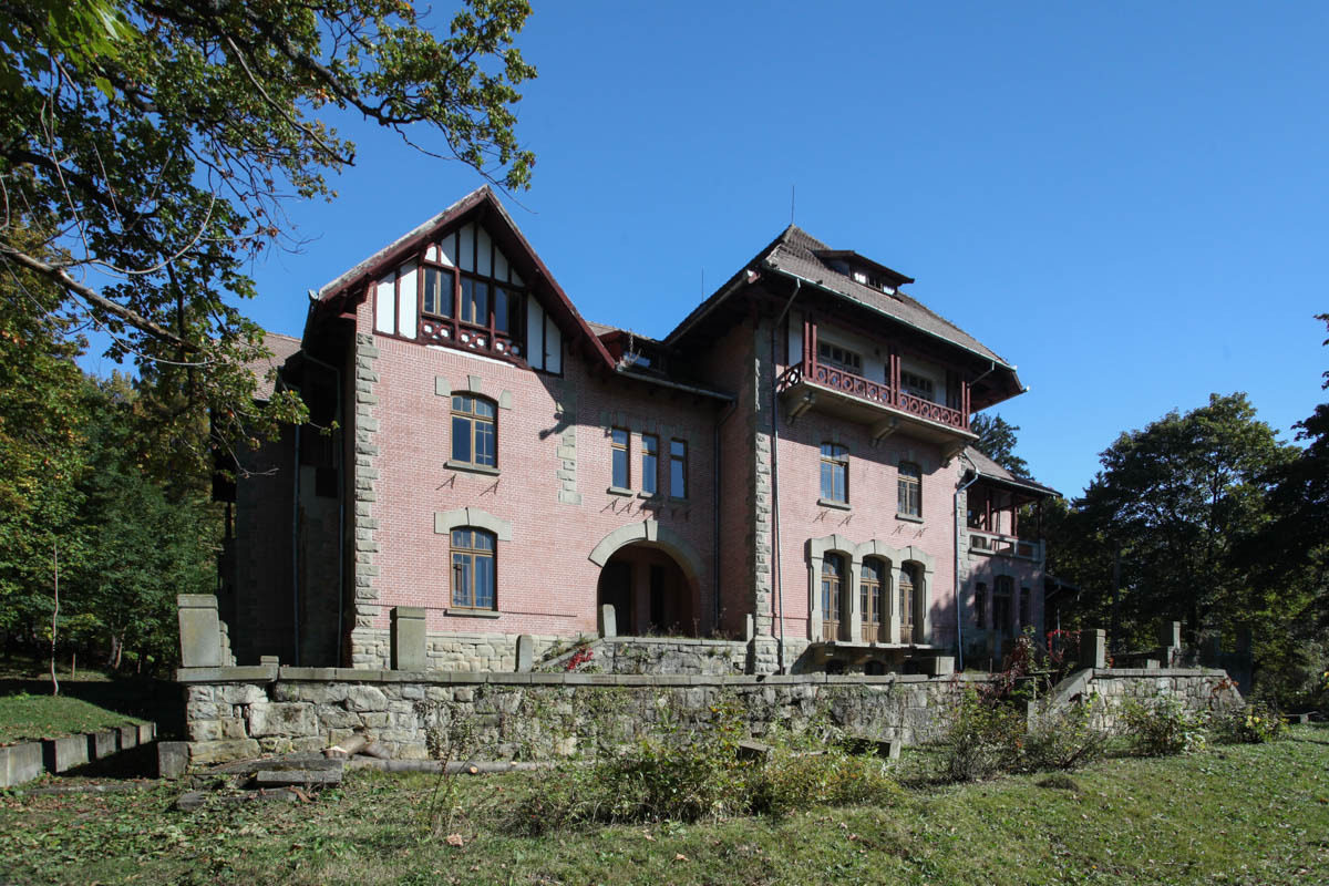 Castelul Știrbey – Dărmănești